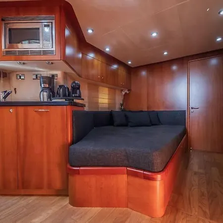 Glorious, We Deliver Your Dream! * Split