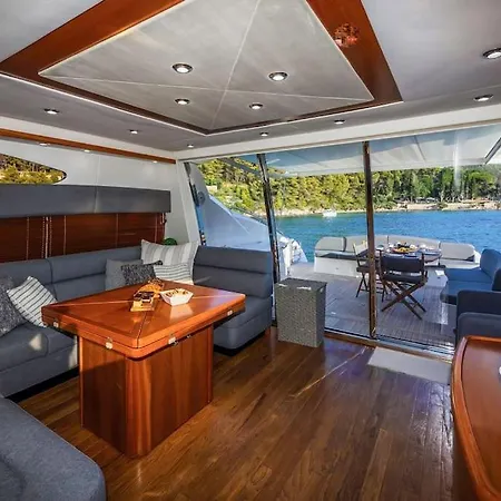 Glorious, We Deliver Your Dream! Split
