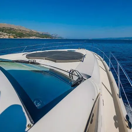 Hotel en barco Glorious, We Deliver Your Dream!