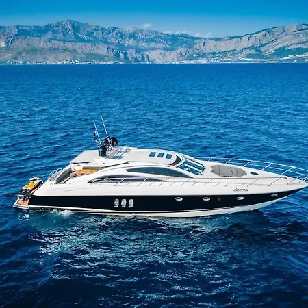 Glorious, We Deliver Your Dream! Bateau-hôtel